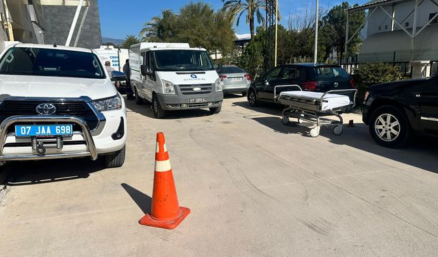 Denize düşen 14 kaçak göçmenin cenazesi Antalya'ya getirildi