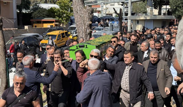 Alanya'nın sevilen siyasetçi Alper Arıkan son yolculuğuna uğurlandı