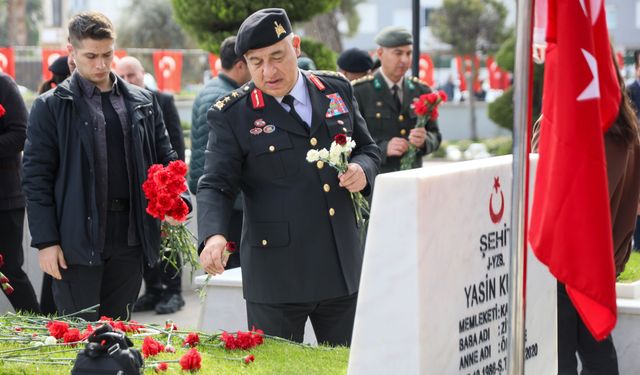 Antalya'da Çanakkale şehitleri anıldı