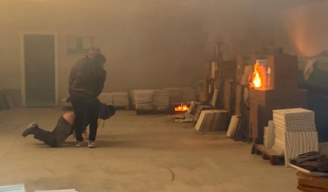 Maaşını alamadığı iddiasıyla iş yerini ateşe verdi