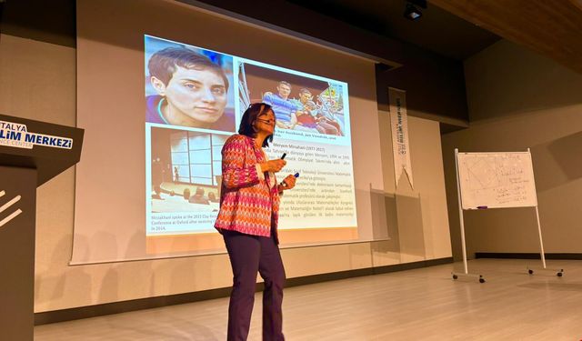 Matematiğin sonsuzluğu Antalya Bilim Merkezi'nde kutlandı