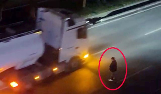 Yol ortasında bekledi, sürücülere zor anlar yaşattı