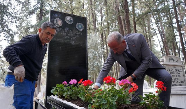 Bayram öncesi mezarlara 'görüntülü ziyaret'