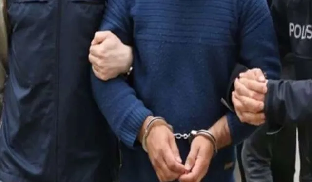 FETÖ'ye şafak operasyonu: 5 tutuklama