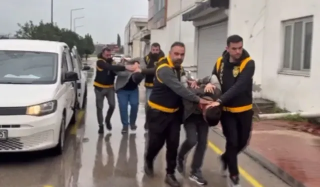 Hayvana şiddet görüntülerine 2 gözaltı!