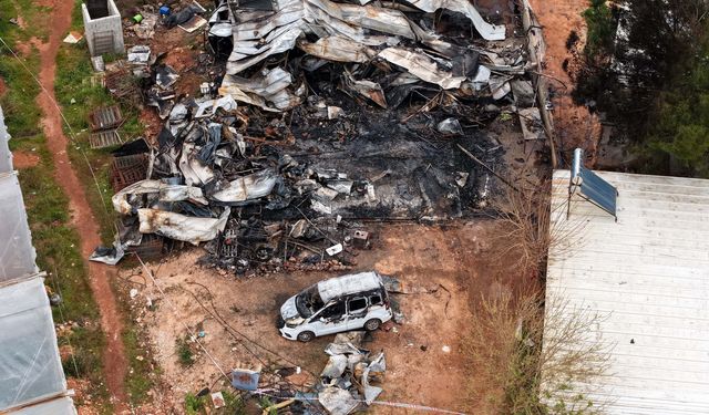 Konteyner yangınında ölen anne ile 5 çocuğu, Suriye'de toprağa verilecek