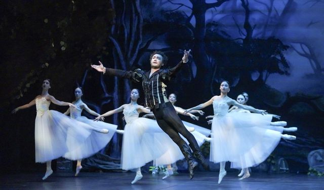 Mart ayında sahnenin ritmi durmuyor