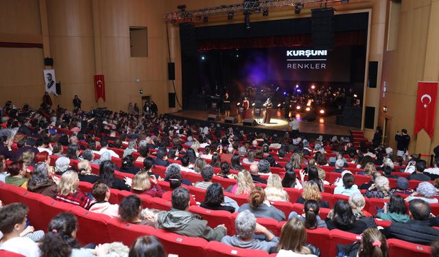 Sezen Aksu şarkıları konseri büyük beğeni topladı