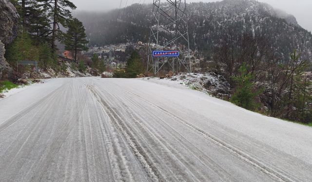 Alanya yaylalarında kar yağışı başladı