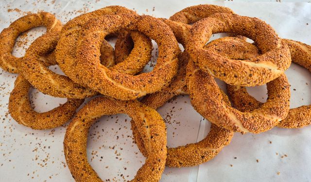 3 çocuk annesi Gamze, baba mesleği fırıncılığı sürdürüyor