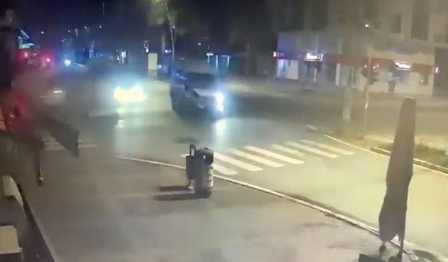 Ambulansla minibüs çarpıştı: 2 yaralı