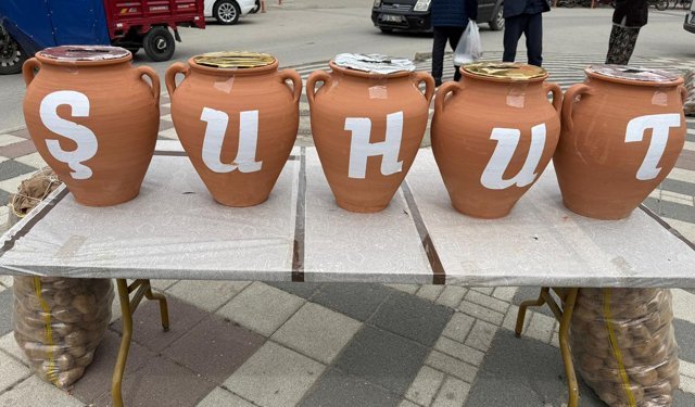 Çömlekler Gökçe bebek için doldu