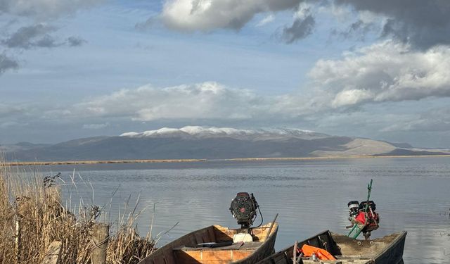 Eber Gölü'nde su seviyesi yükseliyor