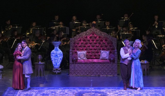 'Saraydan Kız Kaçırma' opera sahnesinde