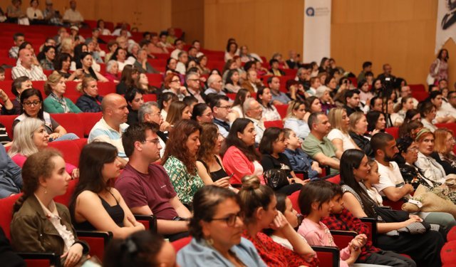 Türk Devletleri Piyanistleri Konseri'nde piyano resitali