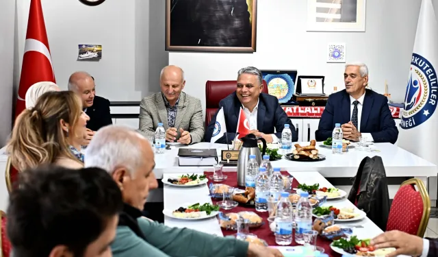 Antalya Muratpaşa'da 'Korkuteli'lilerden tarhana ikramı