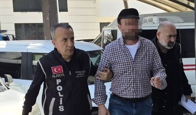 Cumhurbaşkanına hakaretten tutuklandı