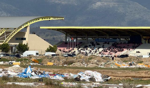 Manavgaat'ta kuş cenneti çöplüğe döndü