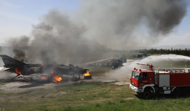 MSB'den Malatya'da 'uçak yangını' tatbikatı