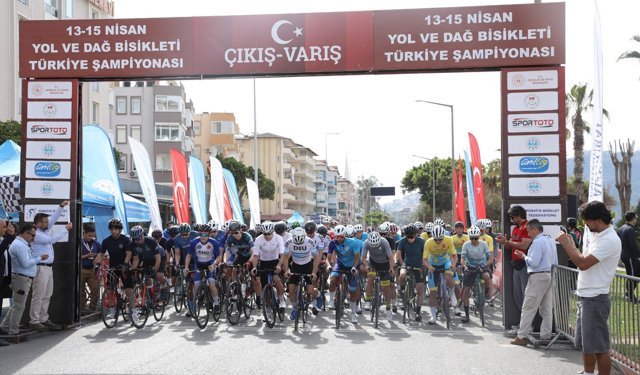 Alanya’da ÜNİLİG Bisiklet Şampiyonası başladı