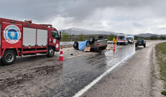 Antalya'da otomobil takla attı: Evli çift hayatını kaybetti