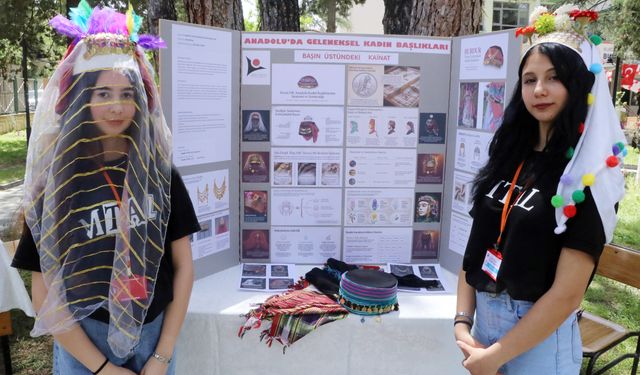 Öğrencilerden 'Anadolu'da Geleneksel Kadın Başlıkları' projesi