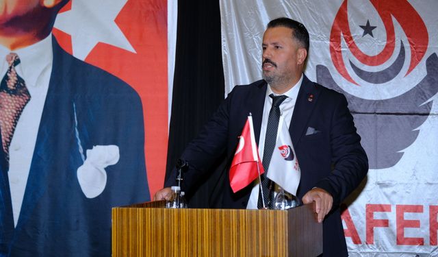 Zafer Partisi Alanya İlçe Kongresi’nde Fikret Türkoğlu yeniden başkan seçildi