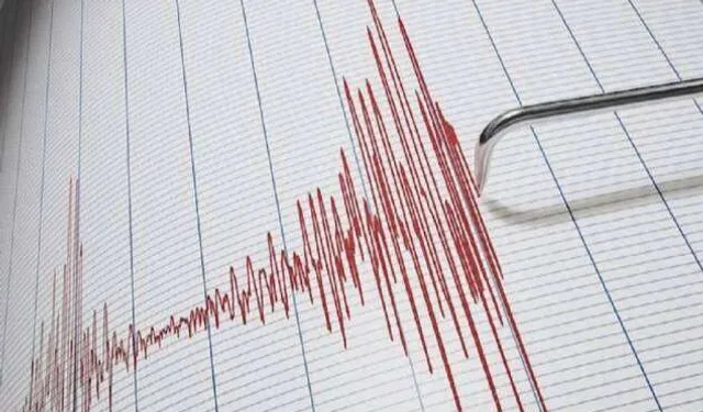 Ege Denizi'nde korkutan deprem