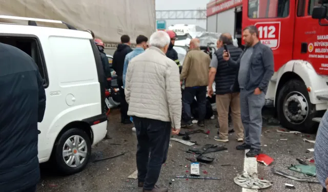 İtfaiye aracı, tır ve 3 araca çarptı!