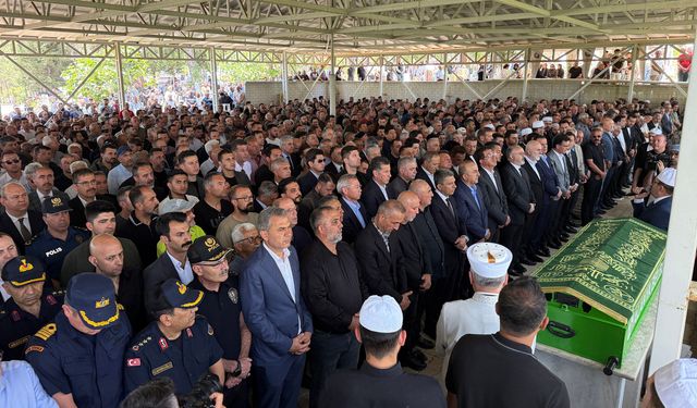 Alanya'da Aydın Çavuşoğlu son yolculuğuna uğurlandı