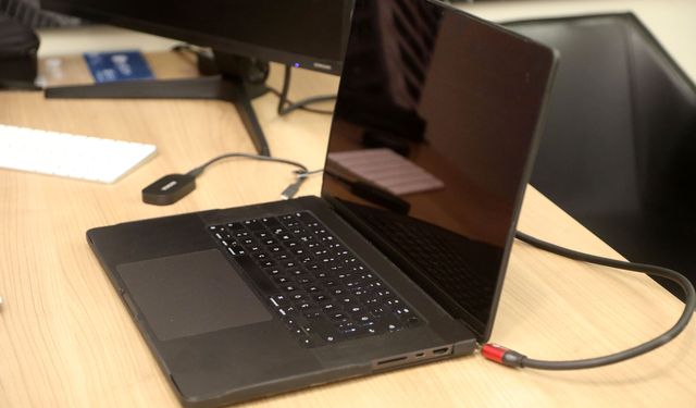 Antalya'da grafik tasarımcı AVM'den şikayetçi oldu
