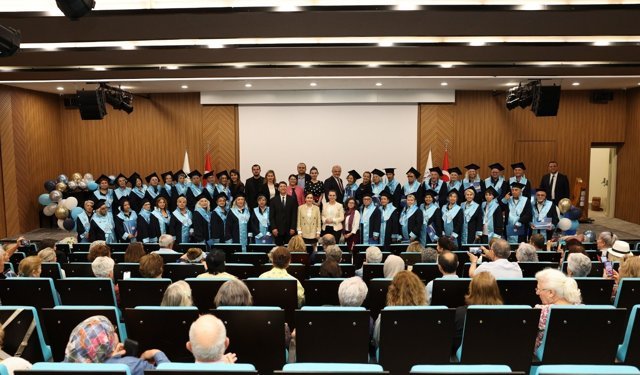 ALKÜ 60+ Tazelenme Üniversitesi’nin ilk mezuniyet heyecanı