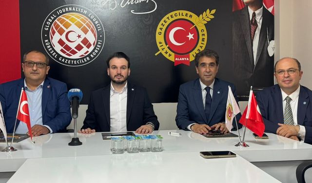 İYİ Parti’den önemli ziyaret: Ekonomi ve göç politikaları masaya yatırıldı
