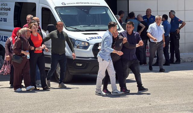 Antalya'da 7 aylık hamile hemşire evinde ölü bulundu
