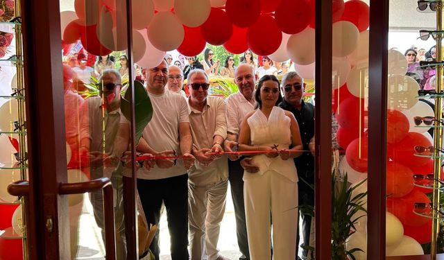 Adak Optik Alanya’da hizmete açıldı