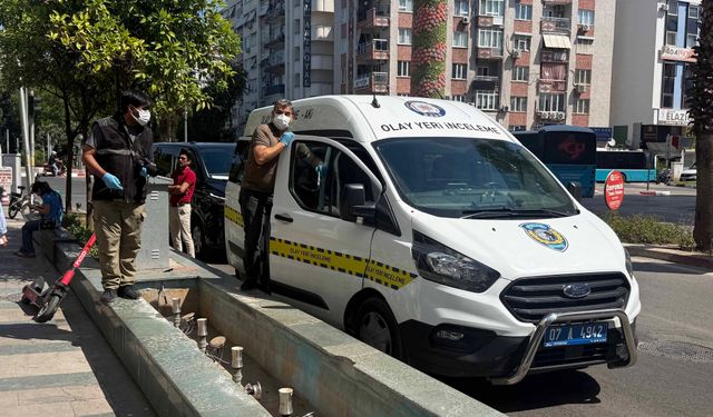 Antalya'ya gelen turist, otel odasında ölü bulundu