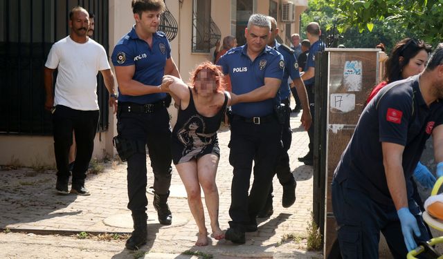 Ateşe verdiği eve kendisini kilitledi, kapı kırılarak çıkarıldı