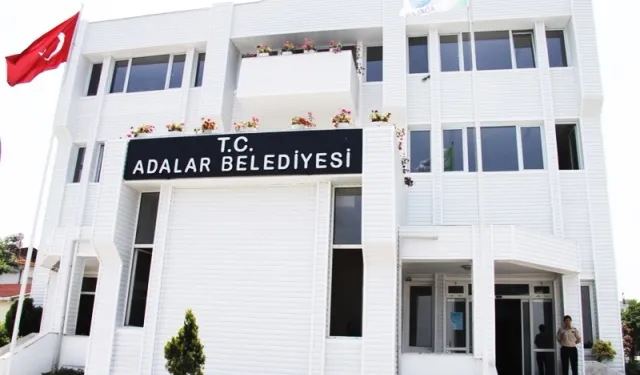 Adalar Belediyesi'ne operasyon! Başkan ve 41 kişi gözaltında