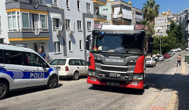 Alanya'da yangın: Dairede hasar oluştu