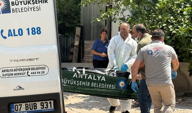 Antalya'da yalnız yaşayan Gültekin Turhan evinde ölü bulundu