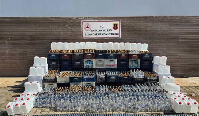 Alanya’da büyük kaçak alkol operasyonu: 1 Ton kaçak içki ele geçirildi