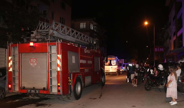 Antalya'da kentsel dönüşümdeki apartmanda yangın