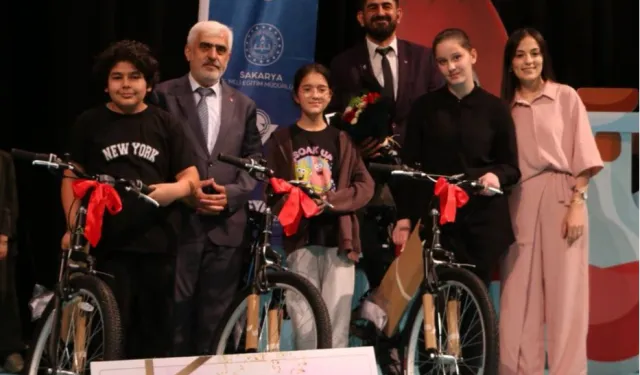 Bilim çocukları ödüllerine kavuştu
