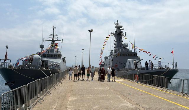 'TCG Tarsus' ve 'TCG İmbat' Alanya'da ziyarete açıldı