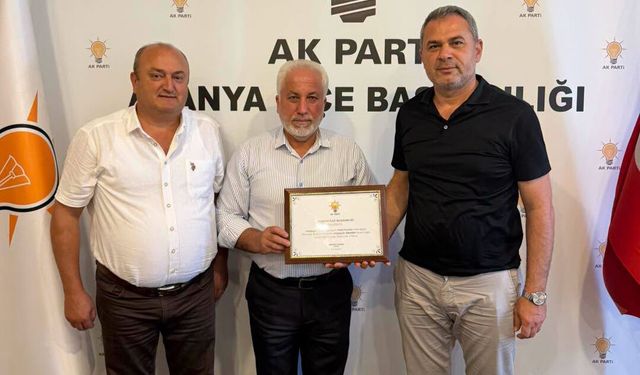 AK Parti Mahmutlar Mahalle Başkanlığı’na Hüseyin Sandal atandı
