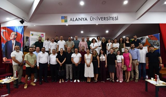 Alanya Üniversitesi’nde sektörün öncüleriyle stratejik buluşma