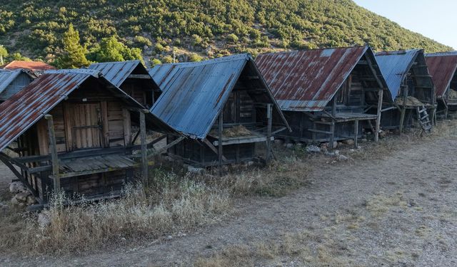 Antalya'nın tahıl ambarları, geçmişe tanıklık ediyor