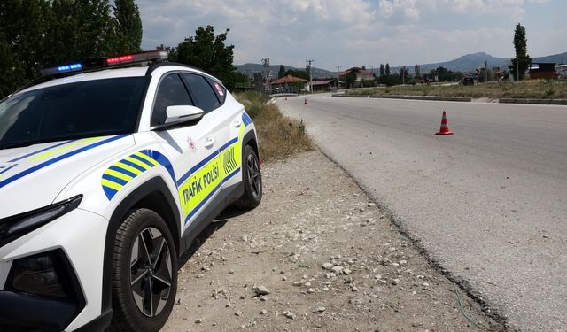 2 kardeş cenazeye gelirken kazada yaralandı