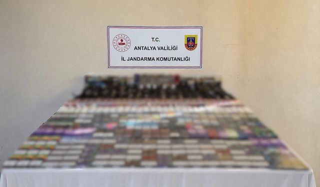 Antalya'da kaçak sigara operasyonu