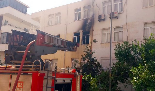 Daire yangında kullanılamaz hale geldi